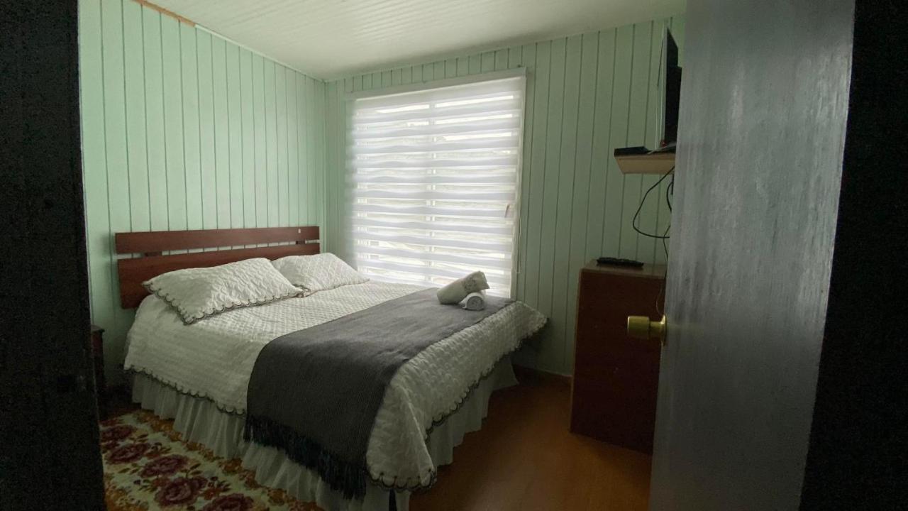 Hosteria Ensenada Пуерто Пуюхуапи Екстериор снимка